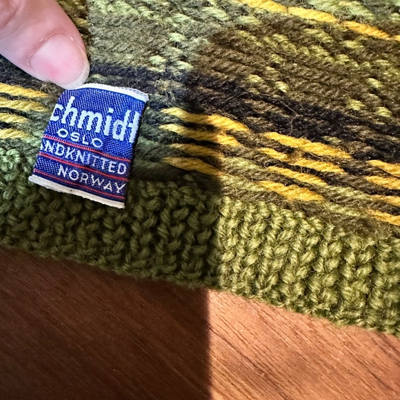 Norwegian Hand Knit Green Cardigan w/ Floral Pattern by Wm. Schmidt - S/M - Picture 9 of 13